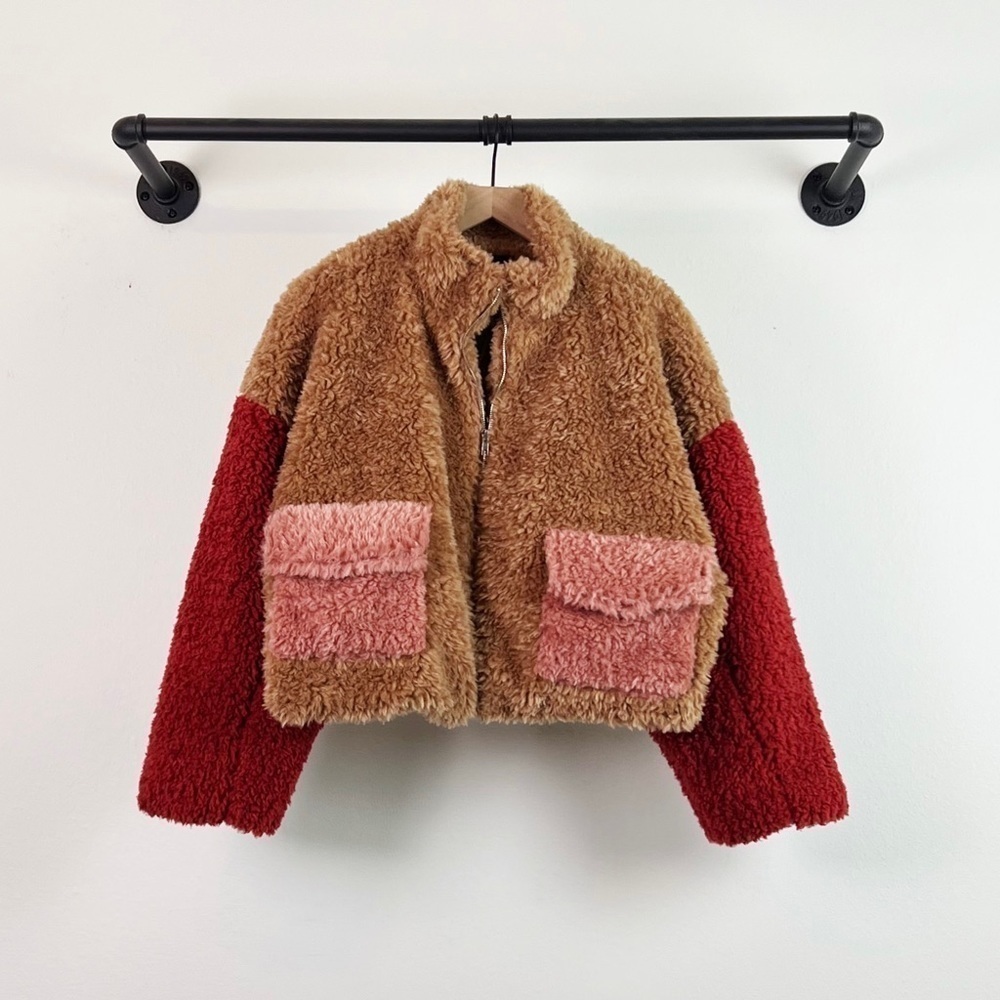NEW Kendall + Kylie Revolve Sherpa Front Zipped Utility Jacket Caramel - Picture 4 of 7